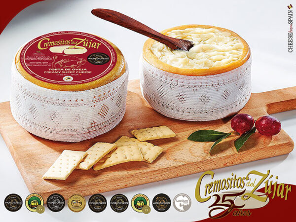 Cremosito del Zújar, queso cremoso y suave de leche de oveja, típico de la comarca del Zújar en Extremadura.